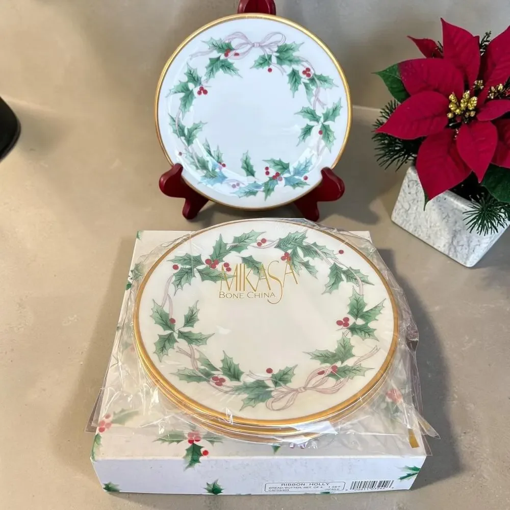 Mikasa Ribbon Holly Bread Butter Plates Set of 4 Bone China CAF03 Christmas